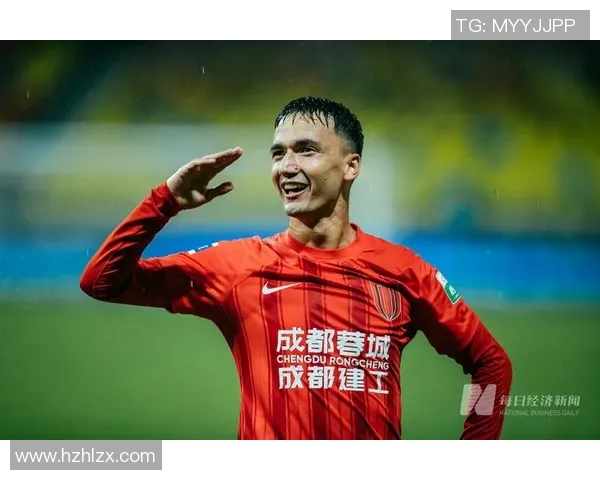 从球场到人生巅峰:探索体育明星背后的奋斗与荣耀 从球场到人生巅峰:探索体育明星背后的奋斗与荣耀