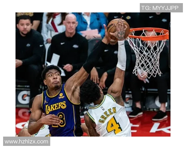 2008年湖人与火箭季后赛经典对决全程回顾精彩瞬间重温 2008年湖人与火箭季后赛经典对决全程回顾精彩瞬间重温